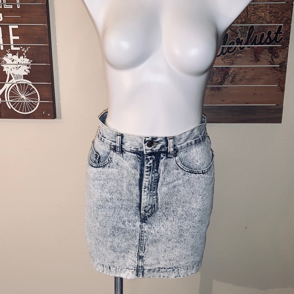 Vintage Squeeze Acid Wash High Waisted Skort